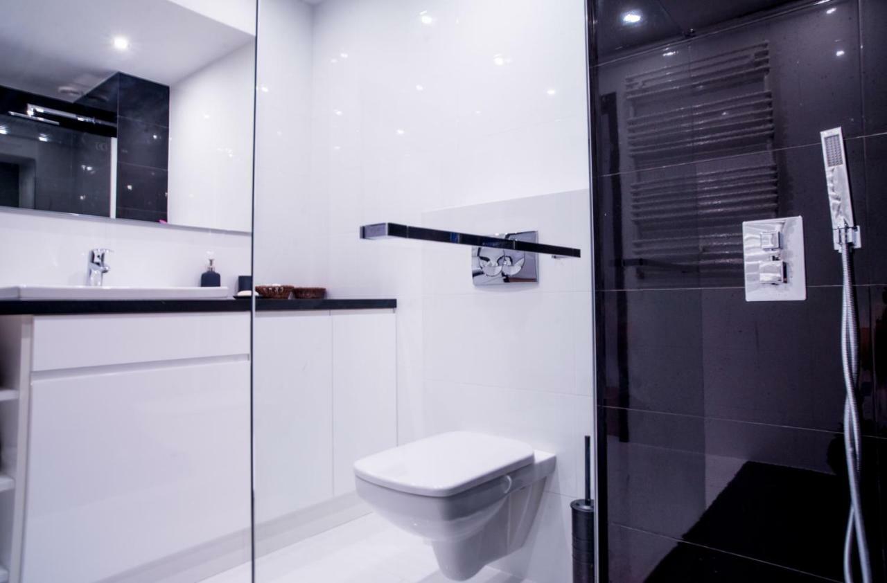 Apartment In The City Center วรอตซวาฟ ภายนอก รูปภาพ